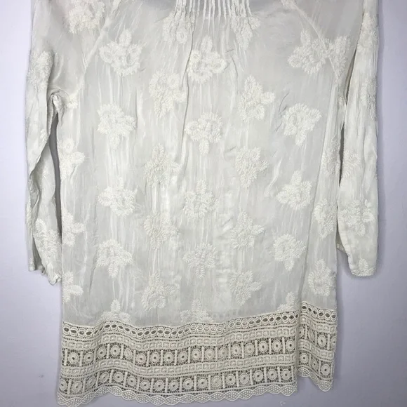 Johnny Was rayon embroidered crochet tunic - Picture 16 of 16